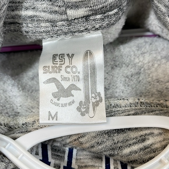 ESY Surf Co. Sweatshirt w/Hoodie - Picture 4 of 4